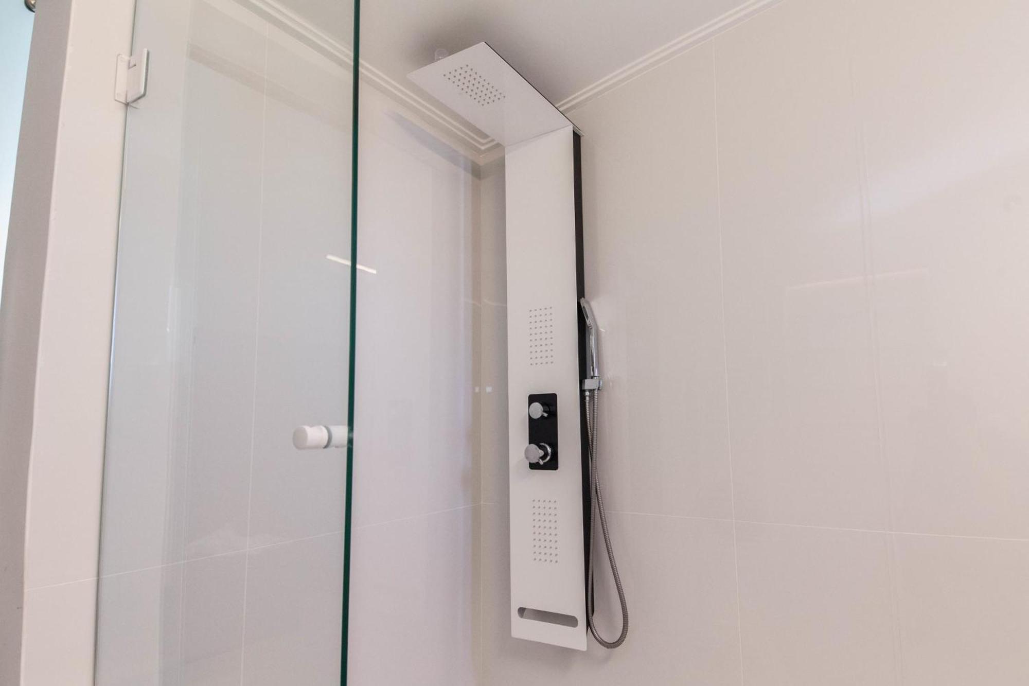 Marousi 2 Bd Modern Luxury Living With Shared Pool * Athens