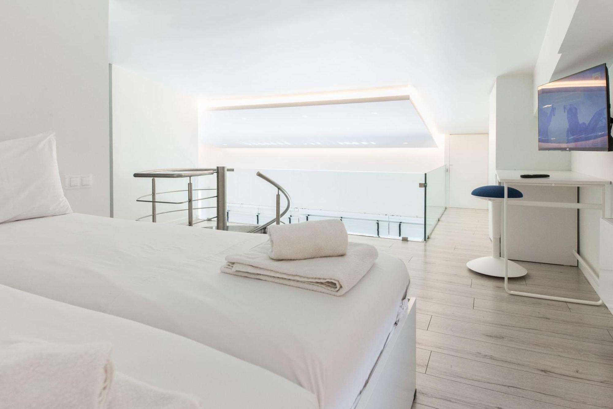 Marousi 2 Bd Modern Luxury Living With Shared Pool * Athens