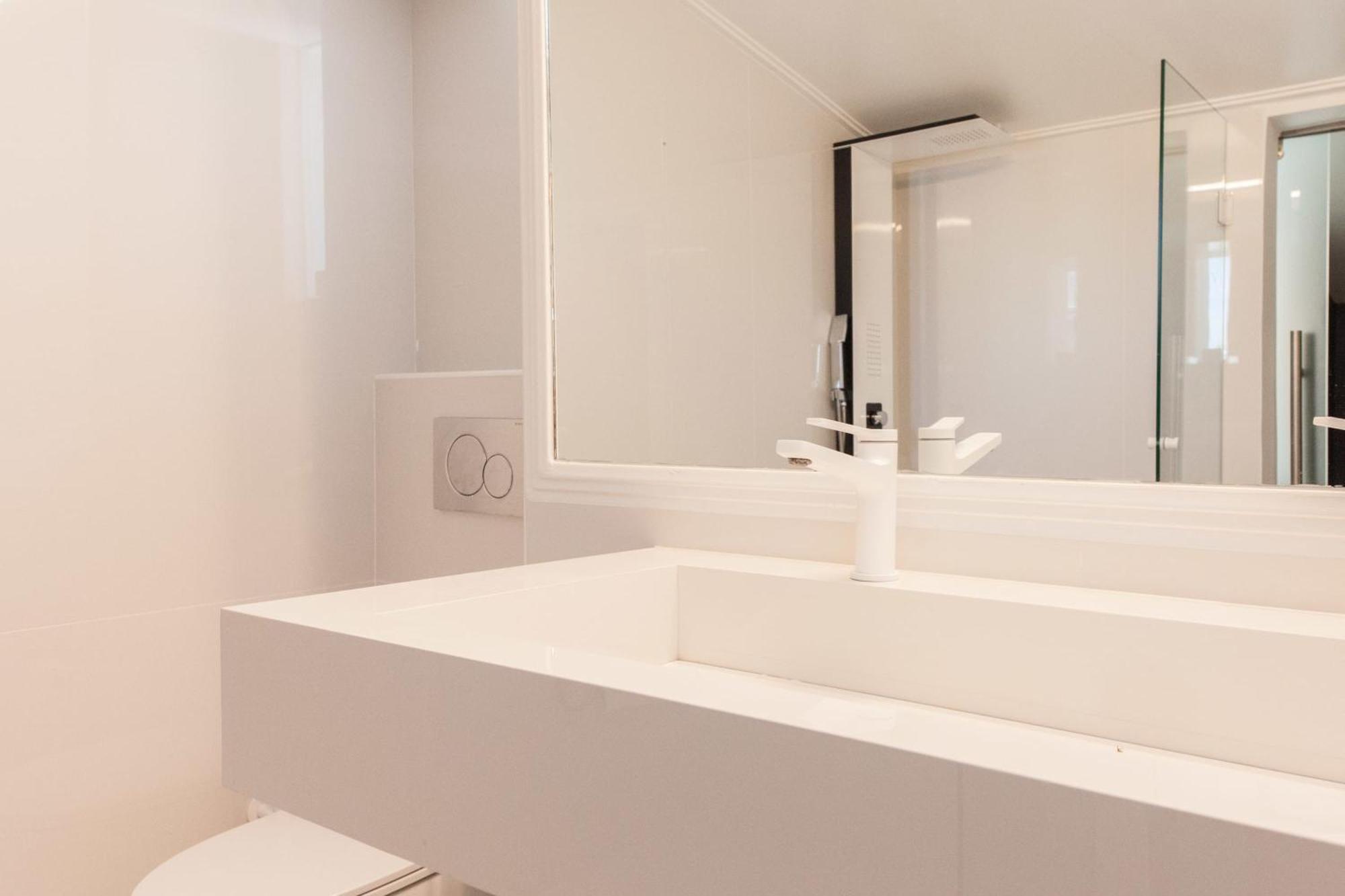 Marousi 2 Bd Modern Luxury Living With Shared Pool Athens